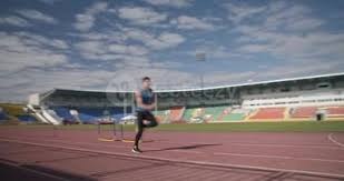 施洛特贝克：我们踢得其实比法兰克福好，但丢三