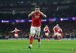 为什么赢钱时想走、输钱时想追是人性中最大的德扑陷阱？（赢时想收手、输时想翻本：德州扑克里最致命的人性陷阱？）